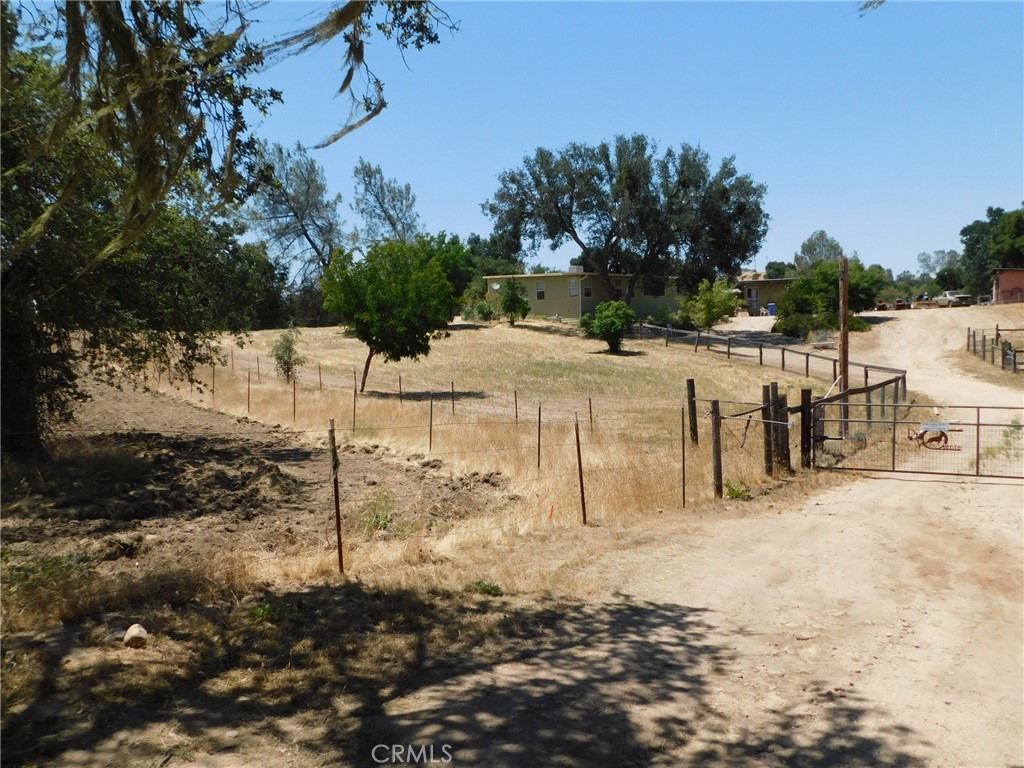 9789 Golden Pond Way