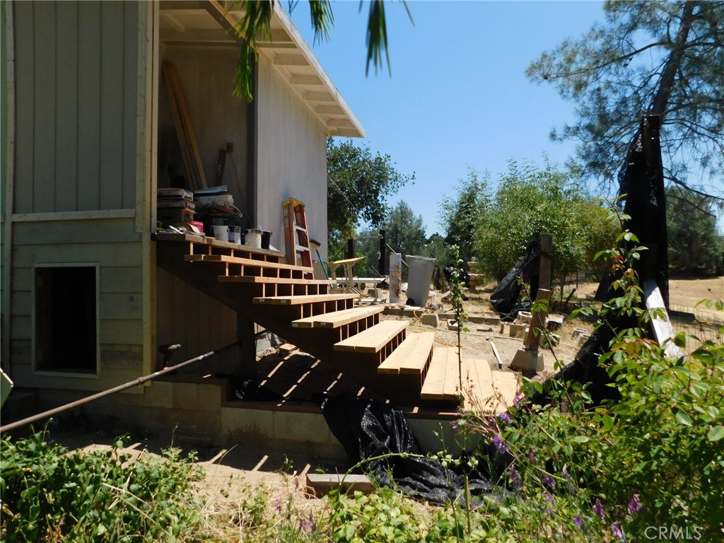 9789 Golden Pond Way