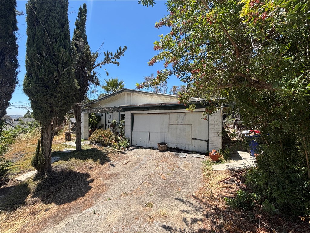 28189 Foxlane Drive