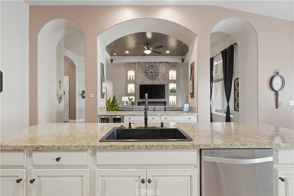 1162 Paradise Loop