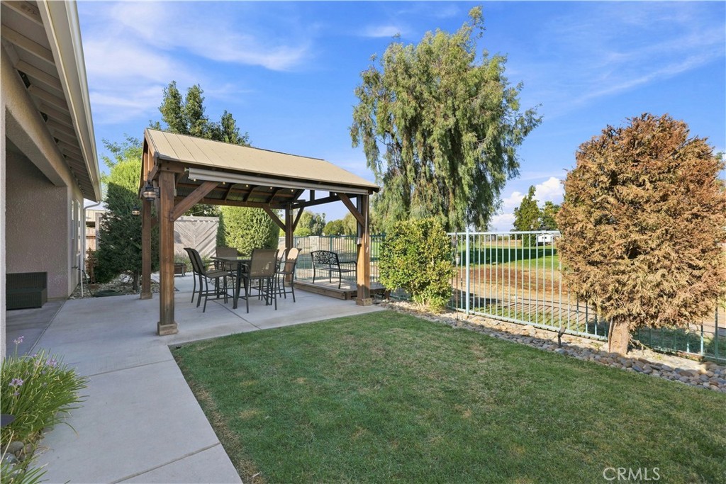 1162 Paradise Loop