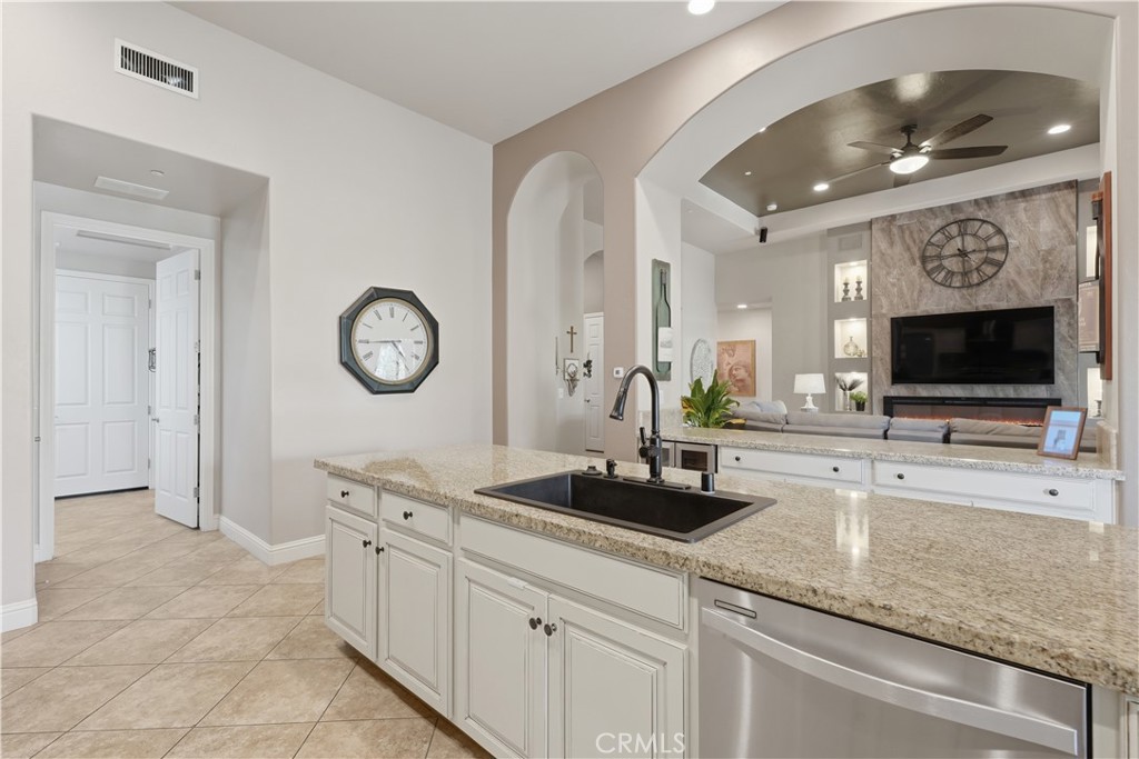 1162 Paradise Loop