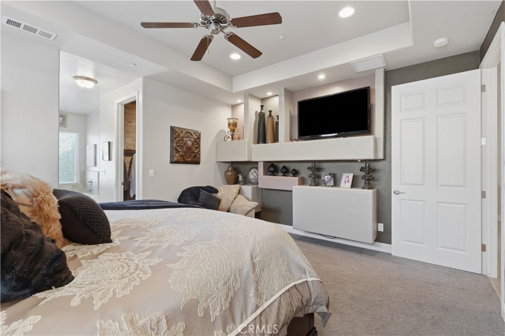 1162 Paradise Loop