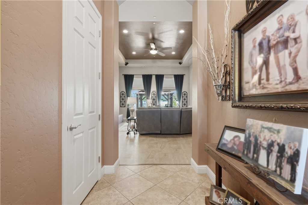 1162 Paradise Loop