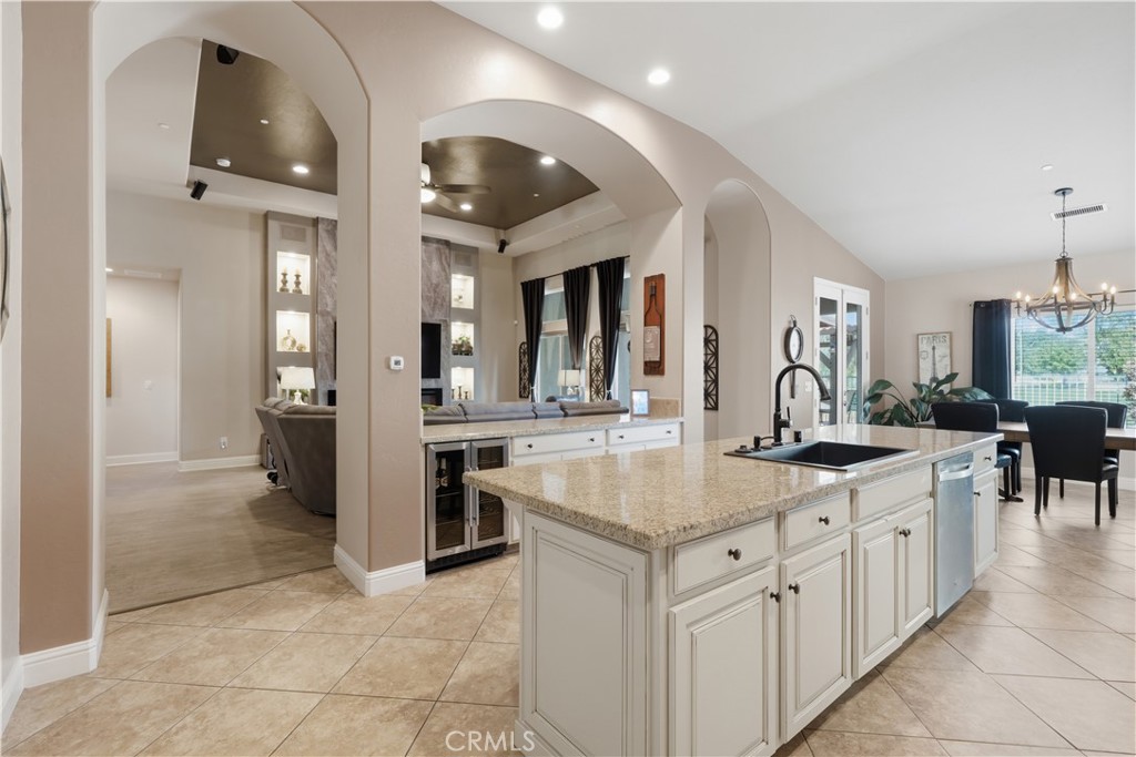 1162 Paradise Loop