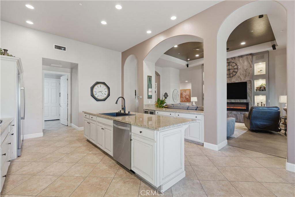 1162 Paradise Loop