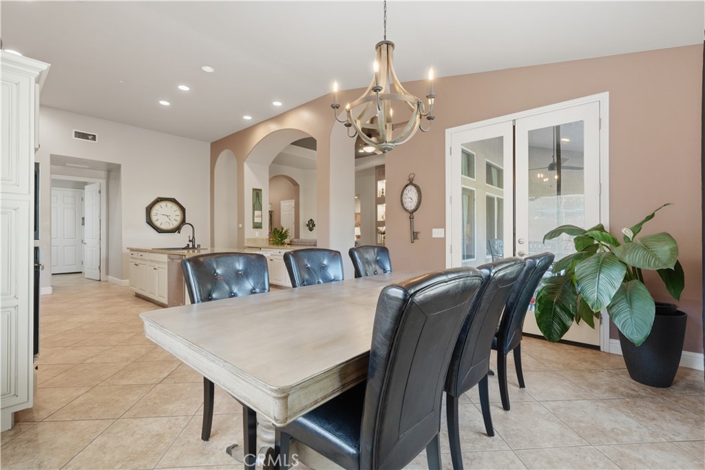1162 Paradise Loop