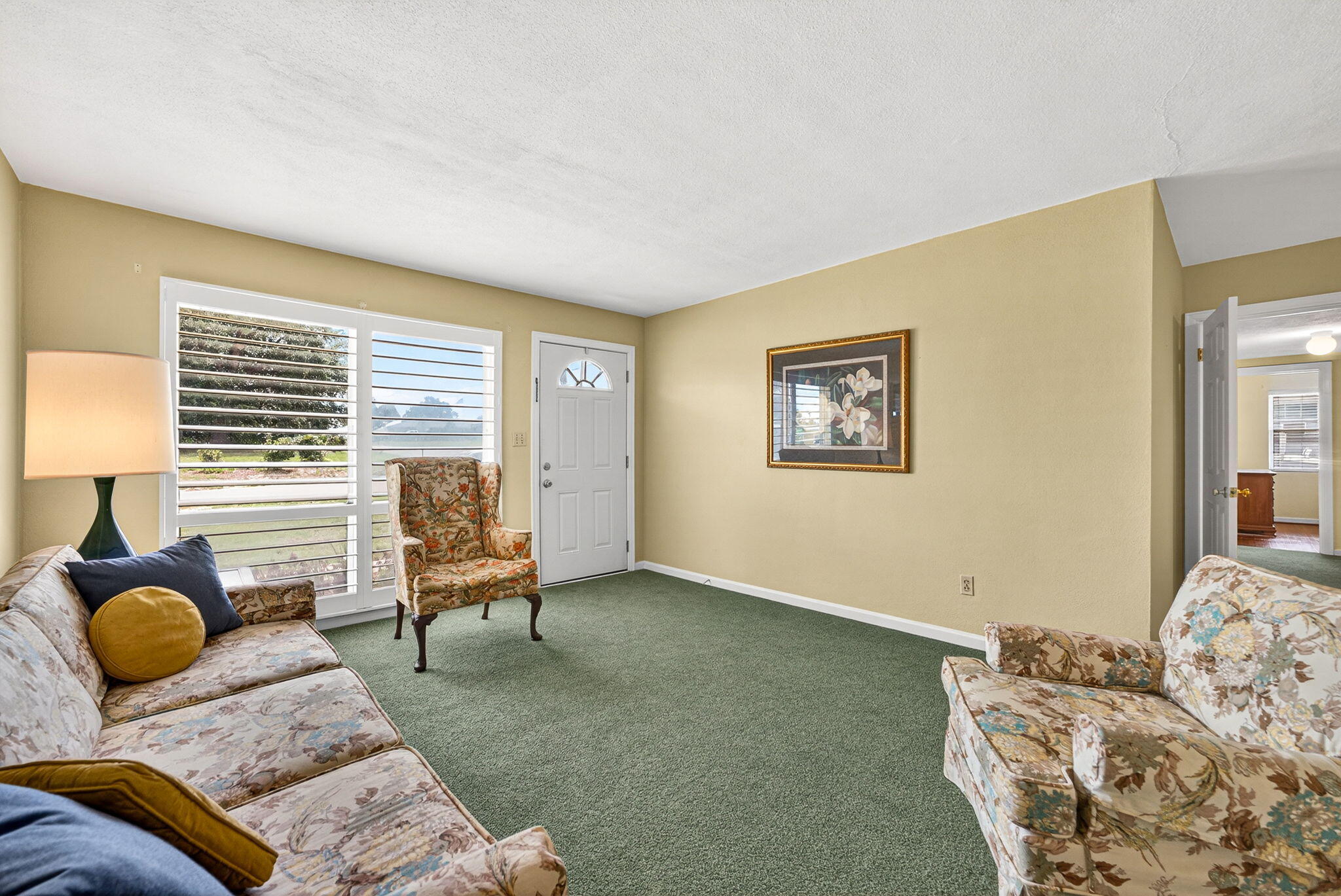 2501 Rollins Avenue