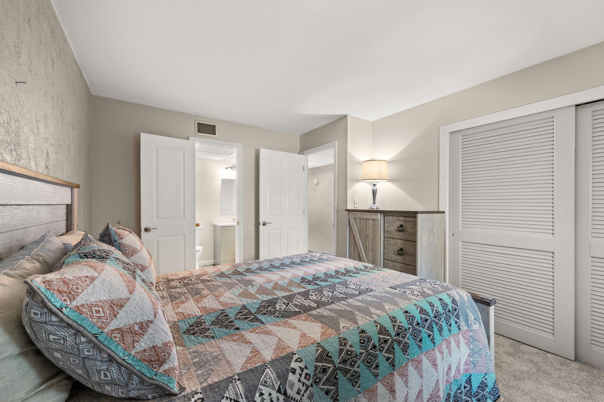 8727 Thomas Drive UNIT E8