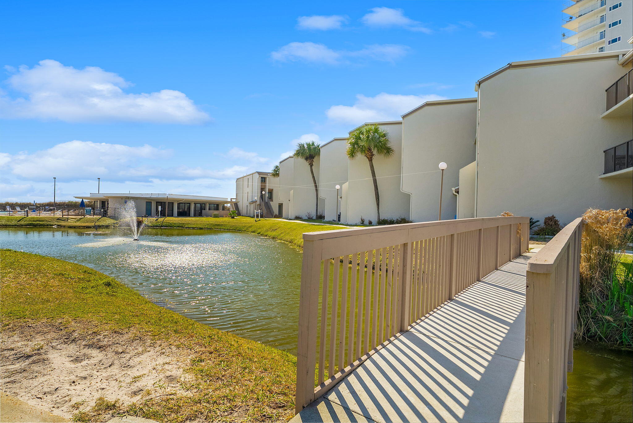 8727 Thomas Drive UNIT E8