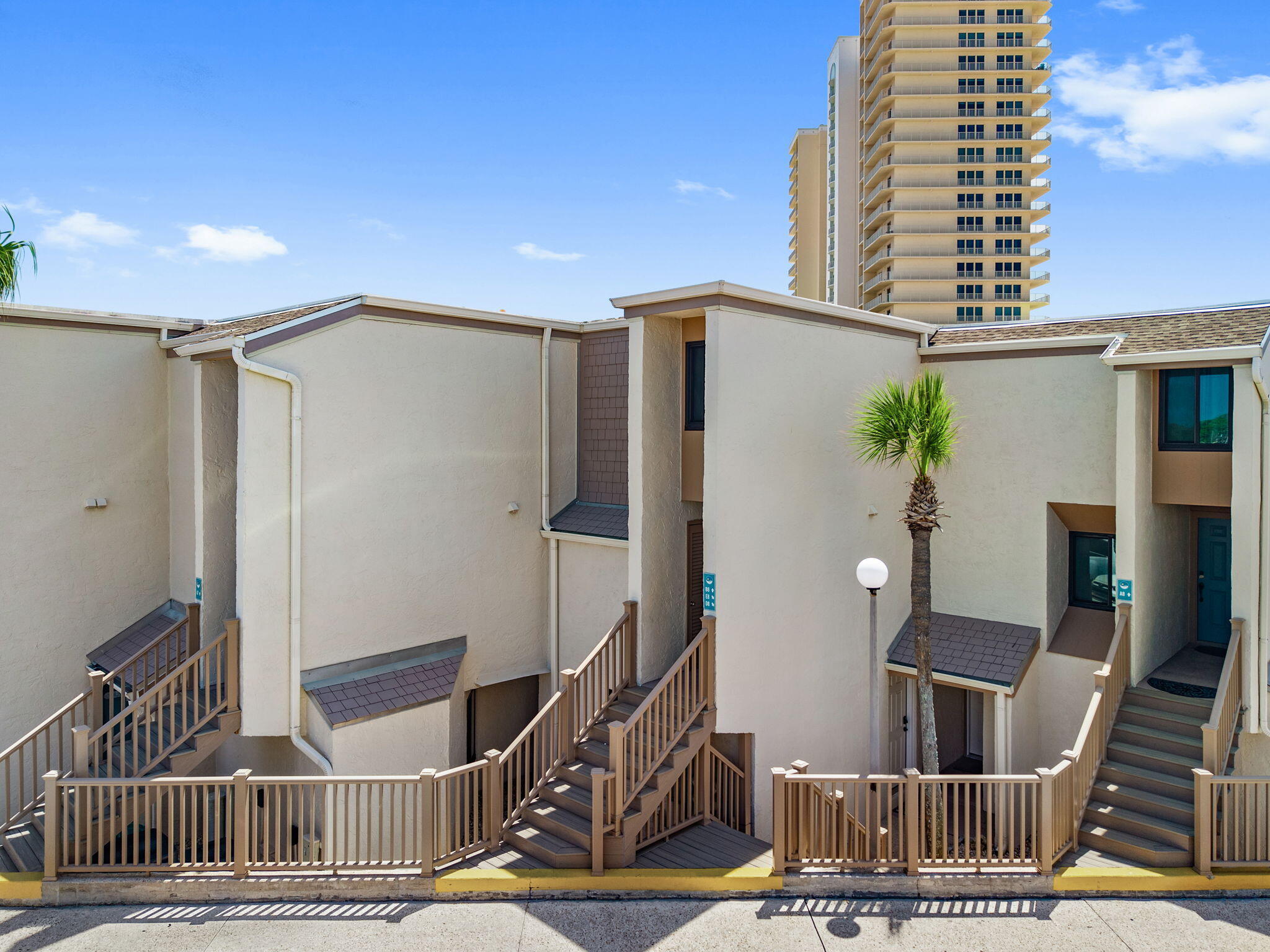 8727 Thomas Drive UNIT E8