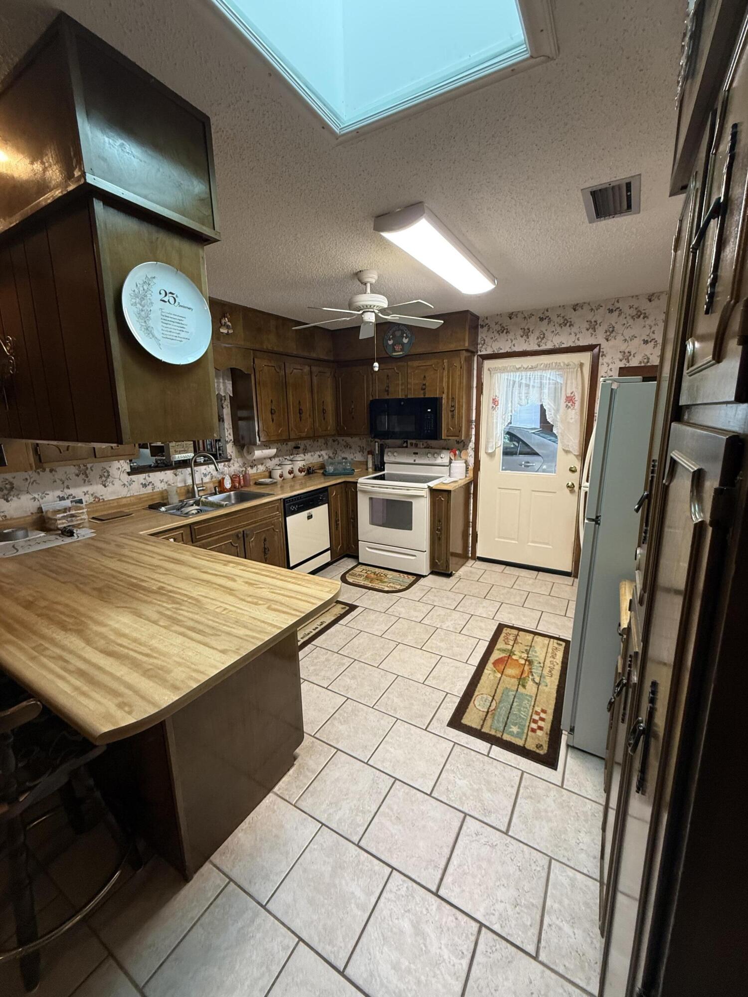 4514 Crestbrook Drive