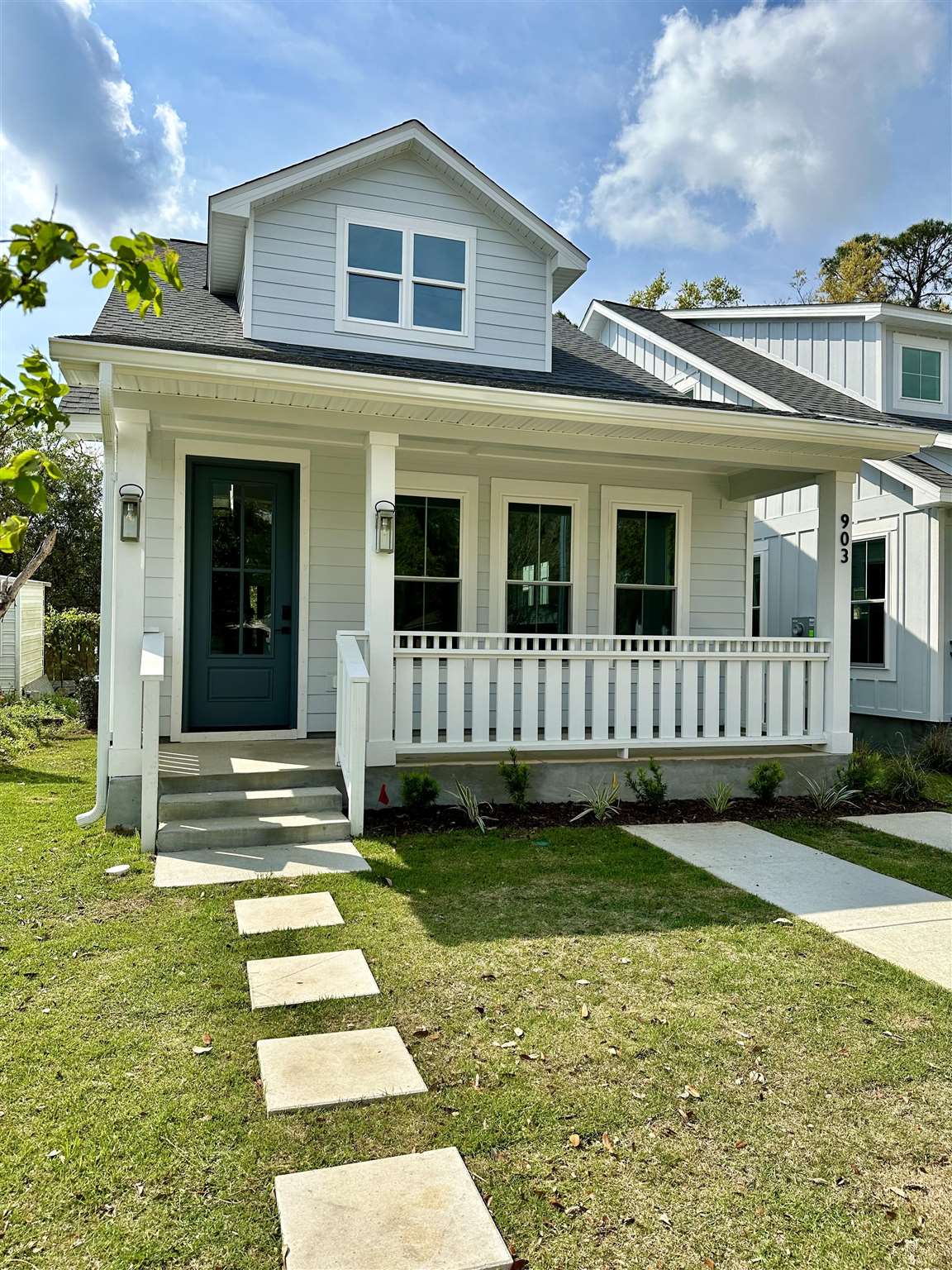 903 W Intendencia St