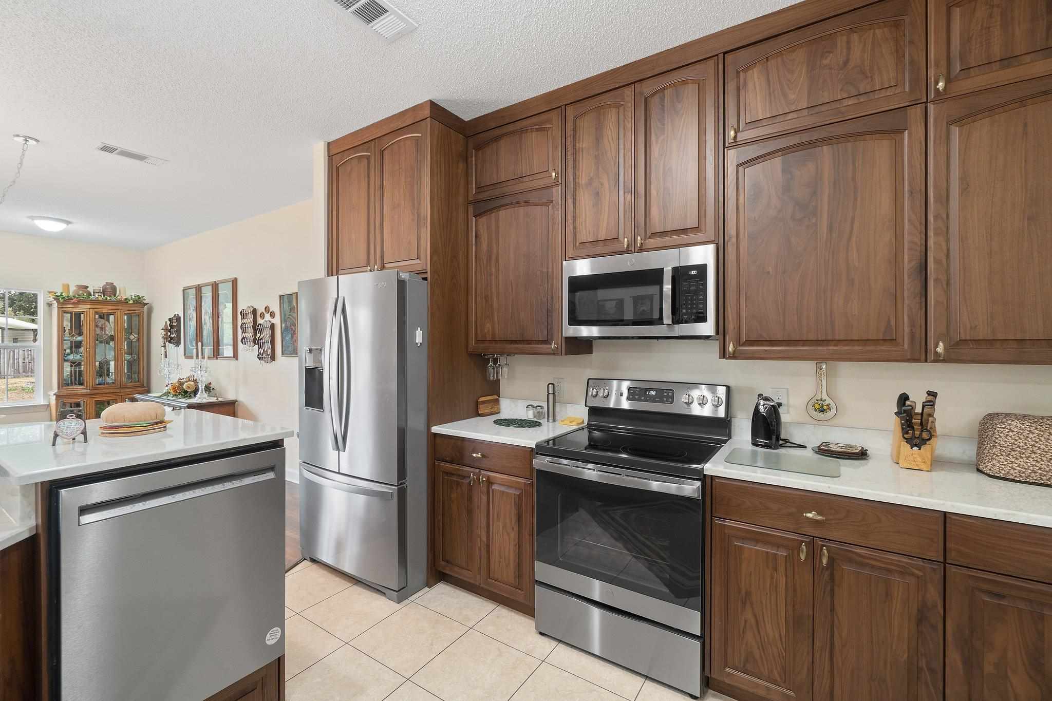6 Rockwood Rd