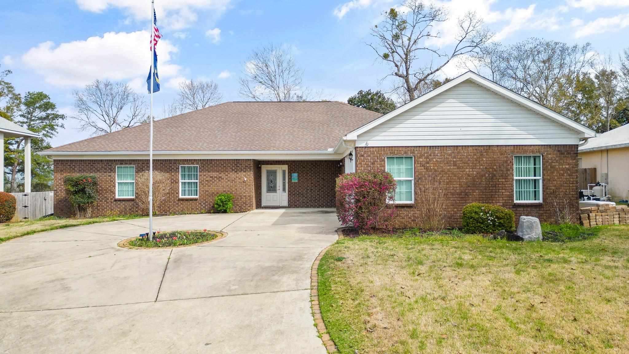 6 Rockwood Rd