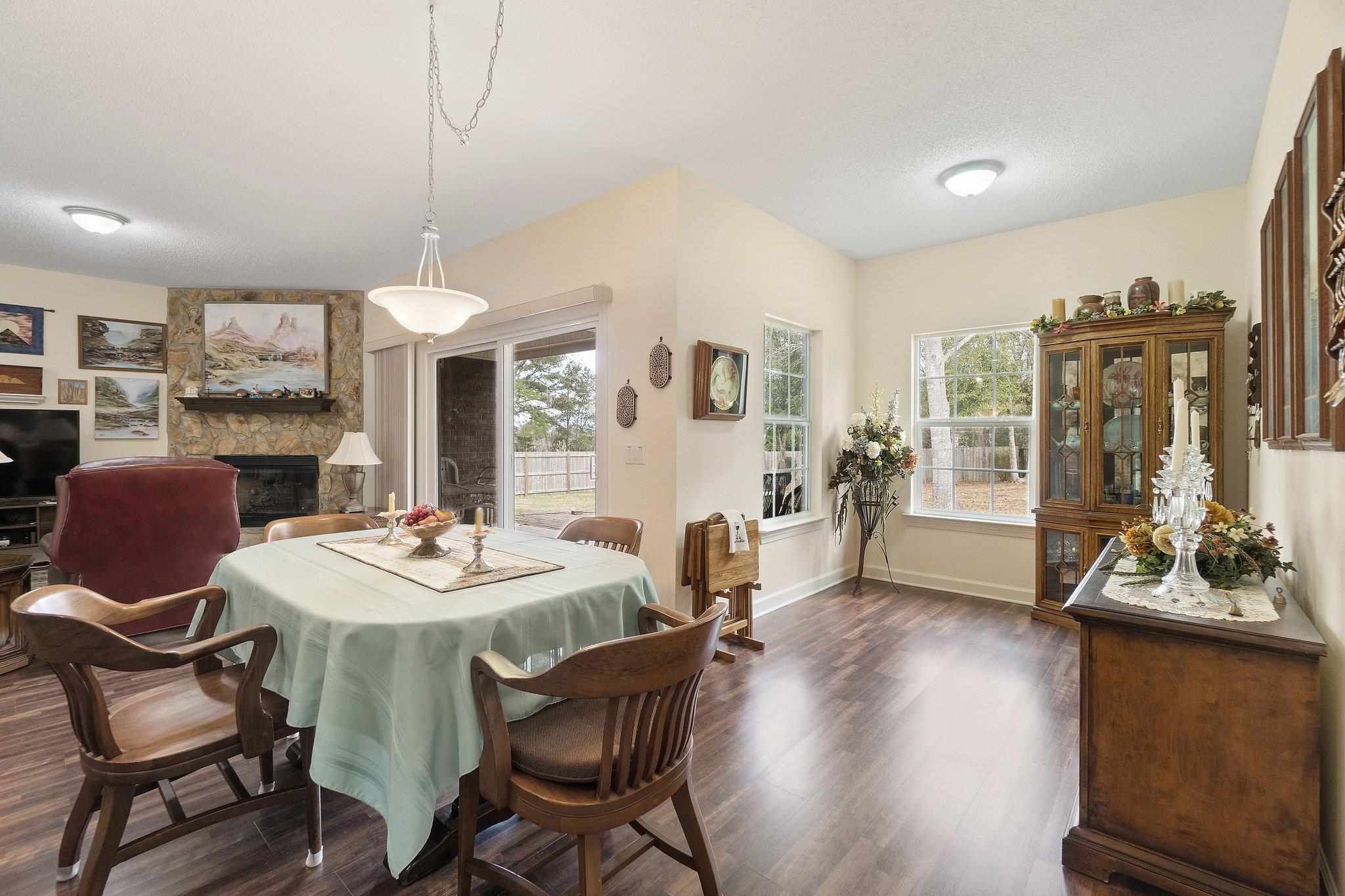 6 Rockwood Rd