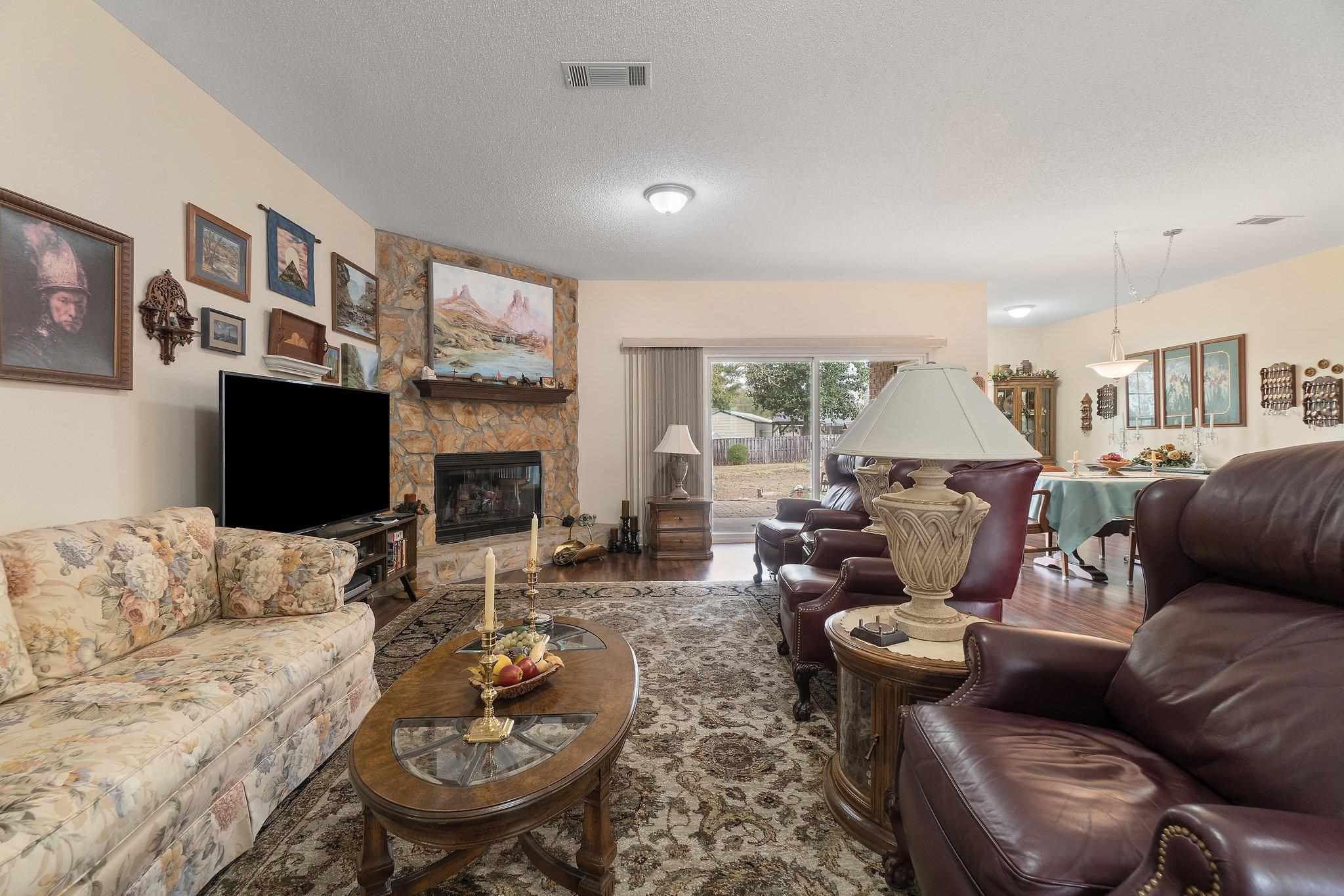 6 Rockwood Rd