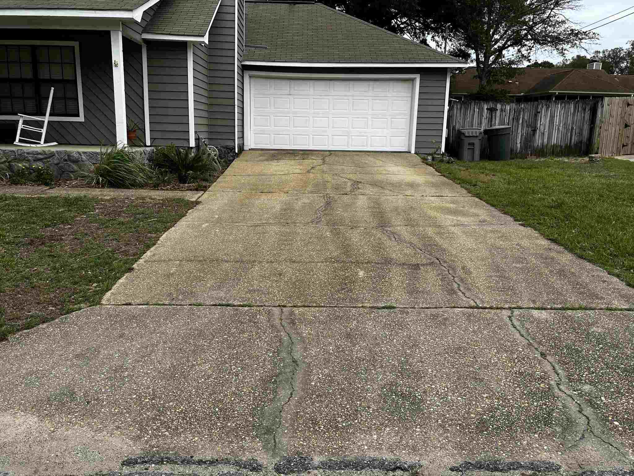 6858 Cedar Ridge Dr