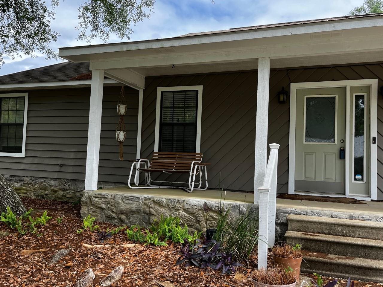 6858 Cedar Ridge Dr