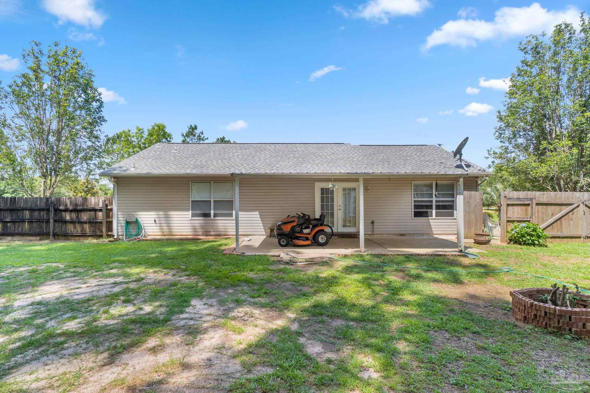 1728 Annie Penton Rd