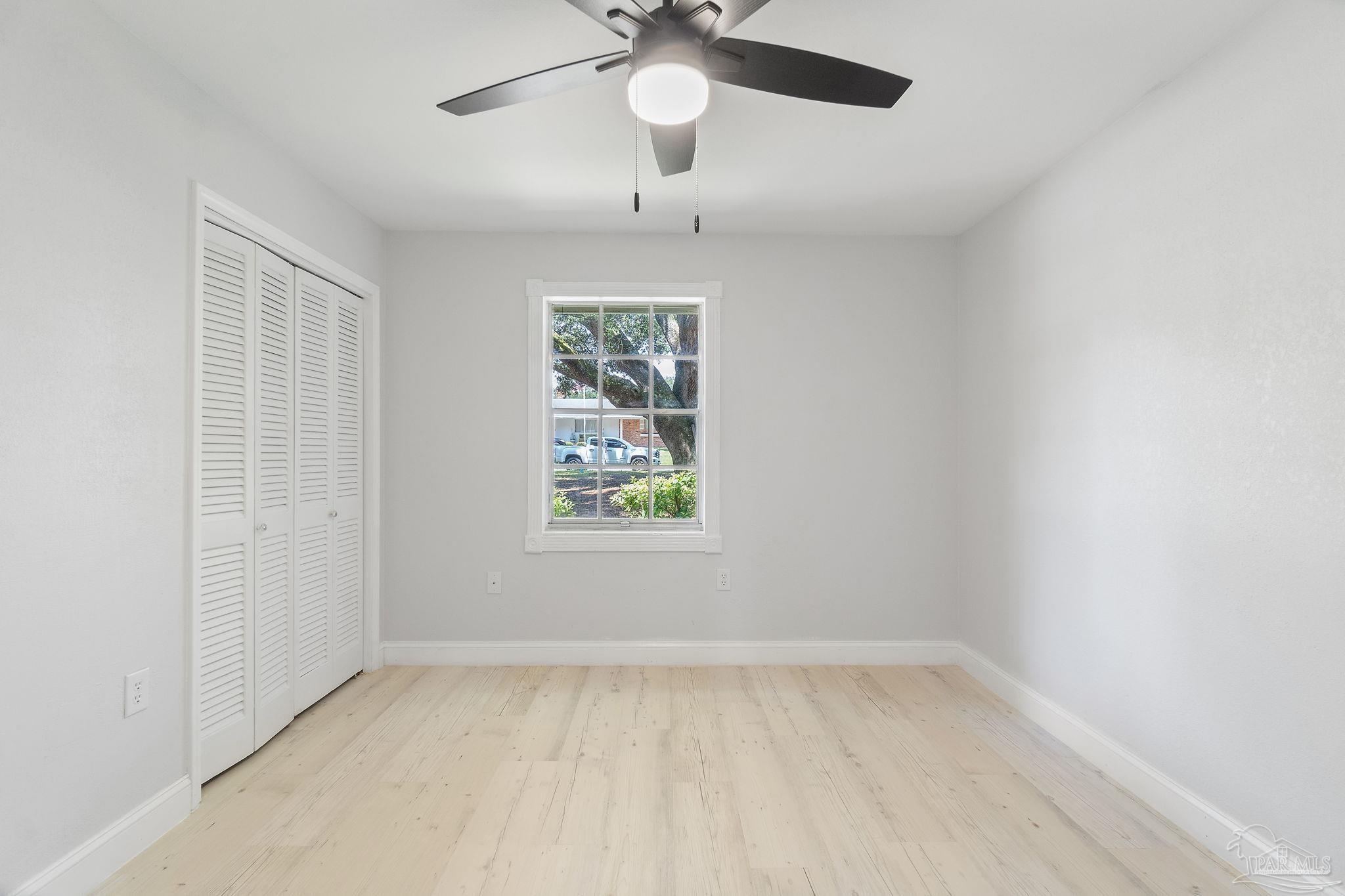 6 S 68th Ave