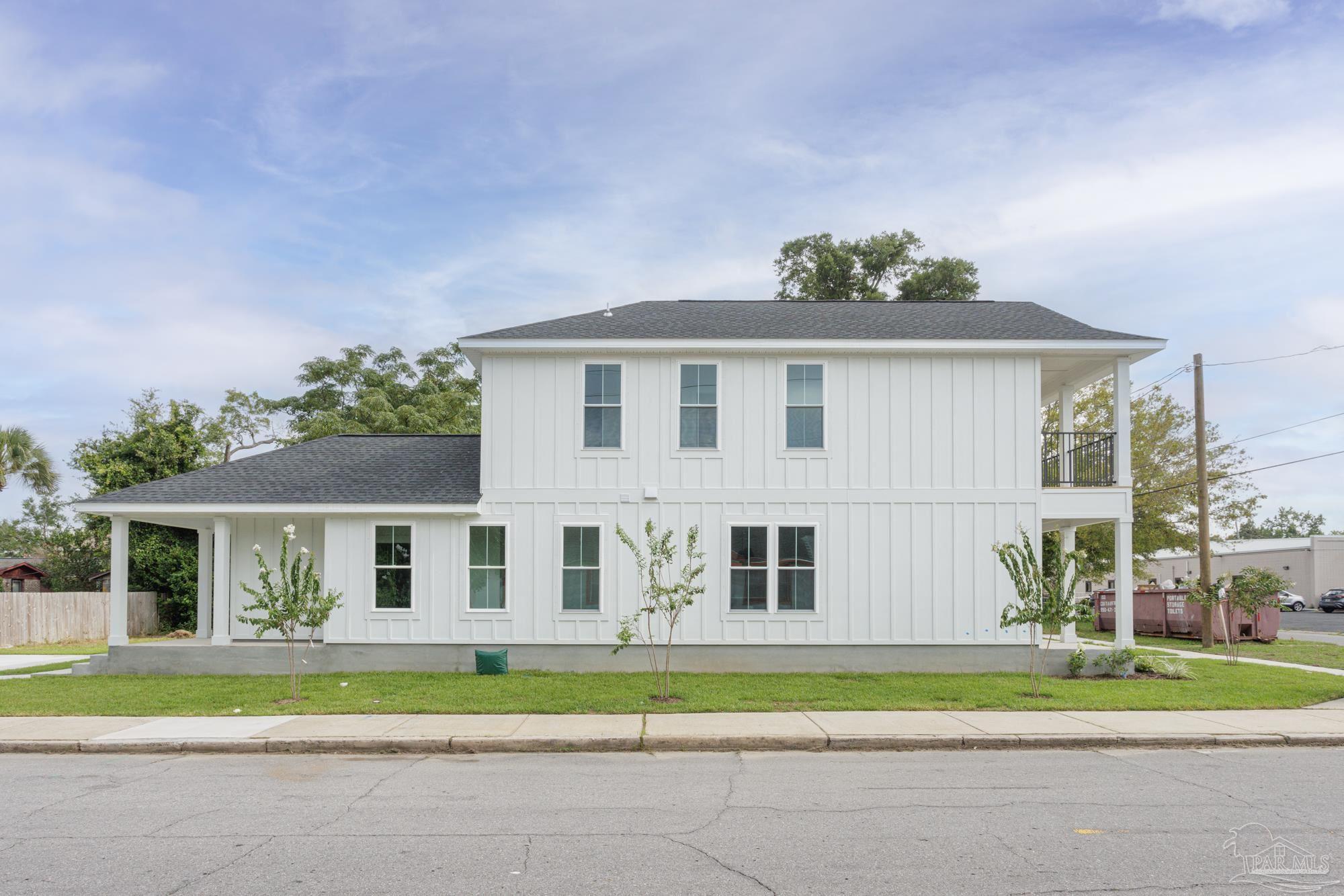 1101 N 8th Ave