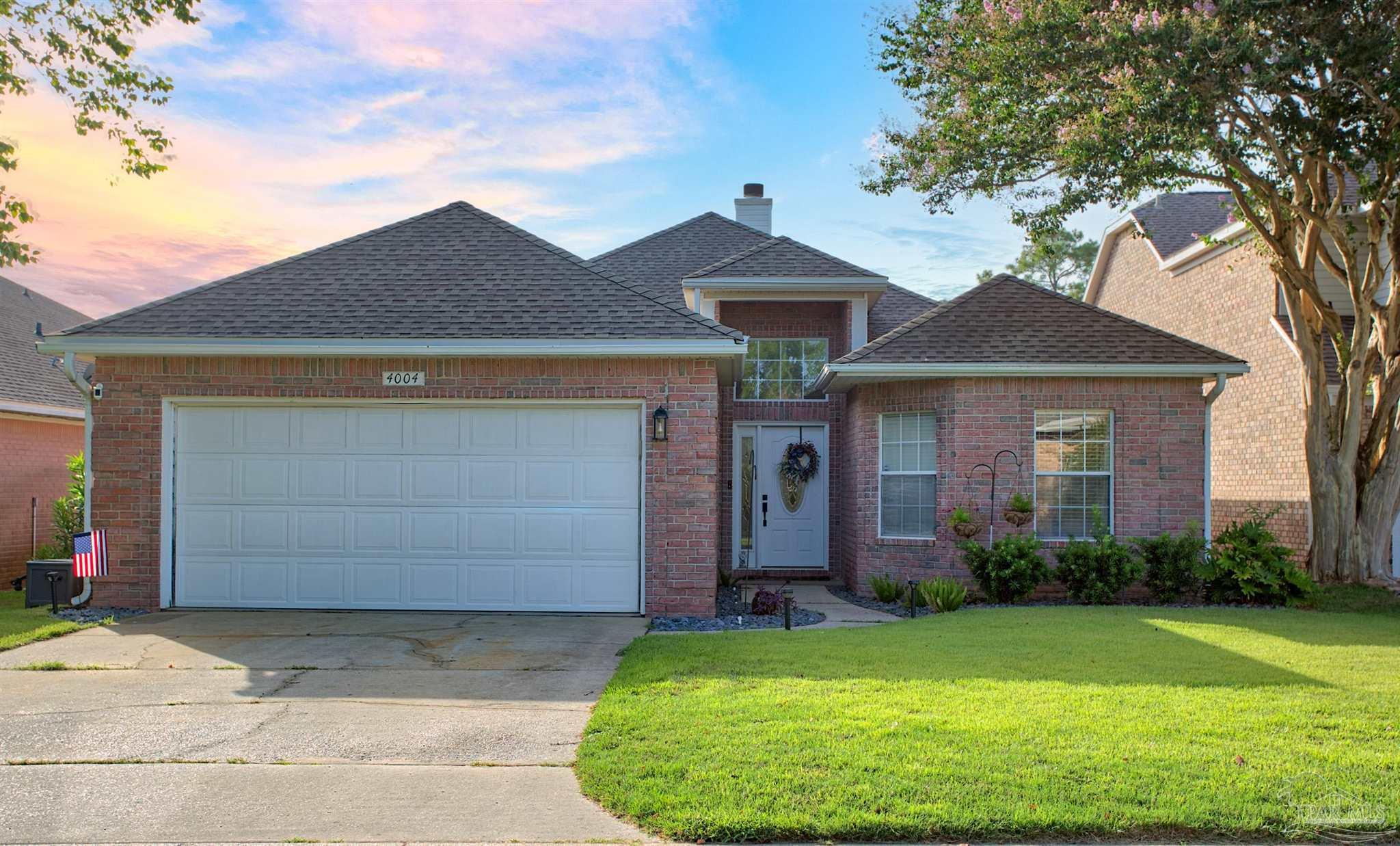 4004 Longwood Cir