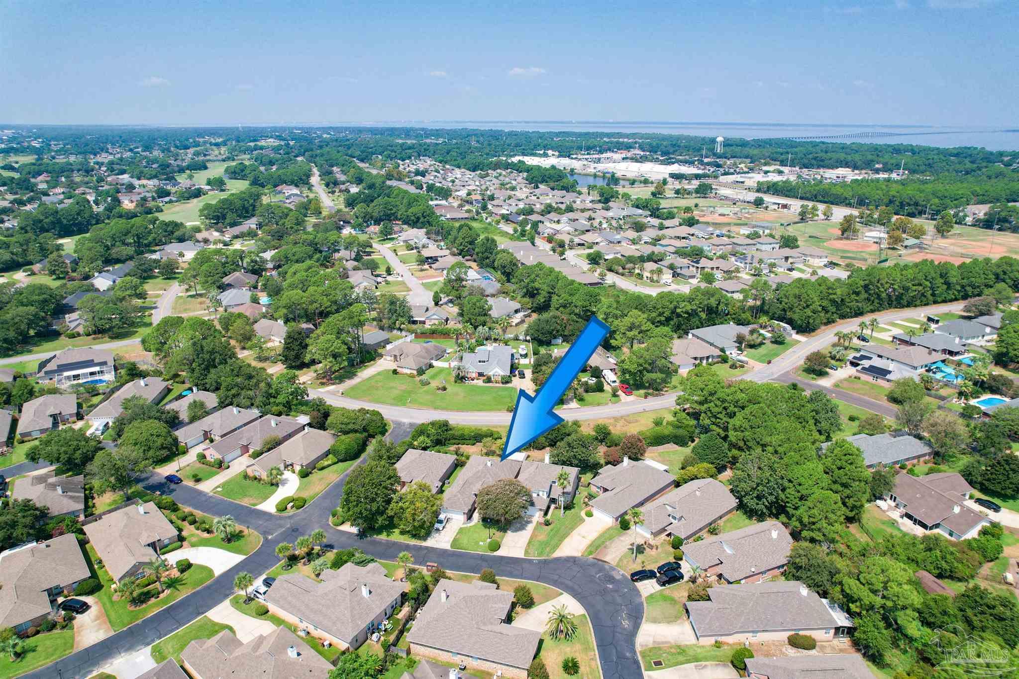 4004 Longwood Cir