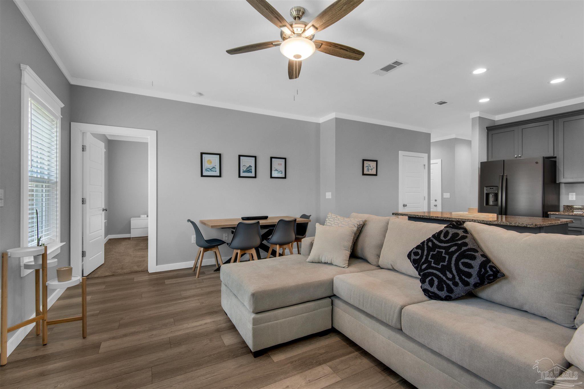 5454 Medina Rd