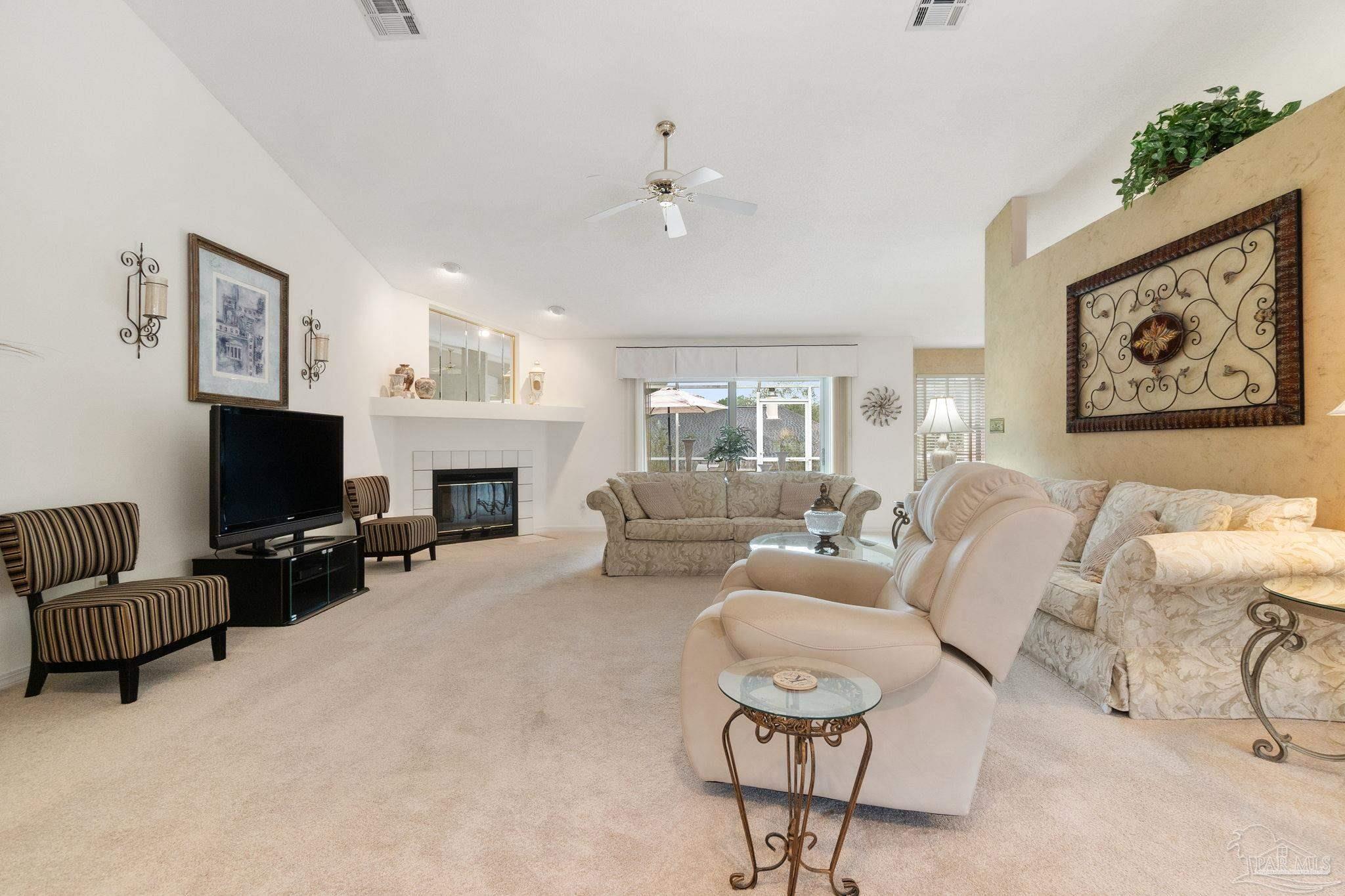 5078 Highpoint Dr
