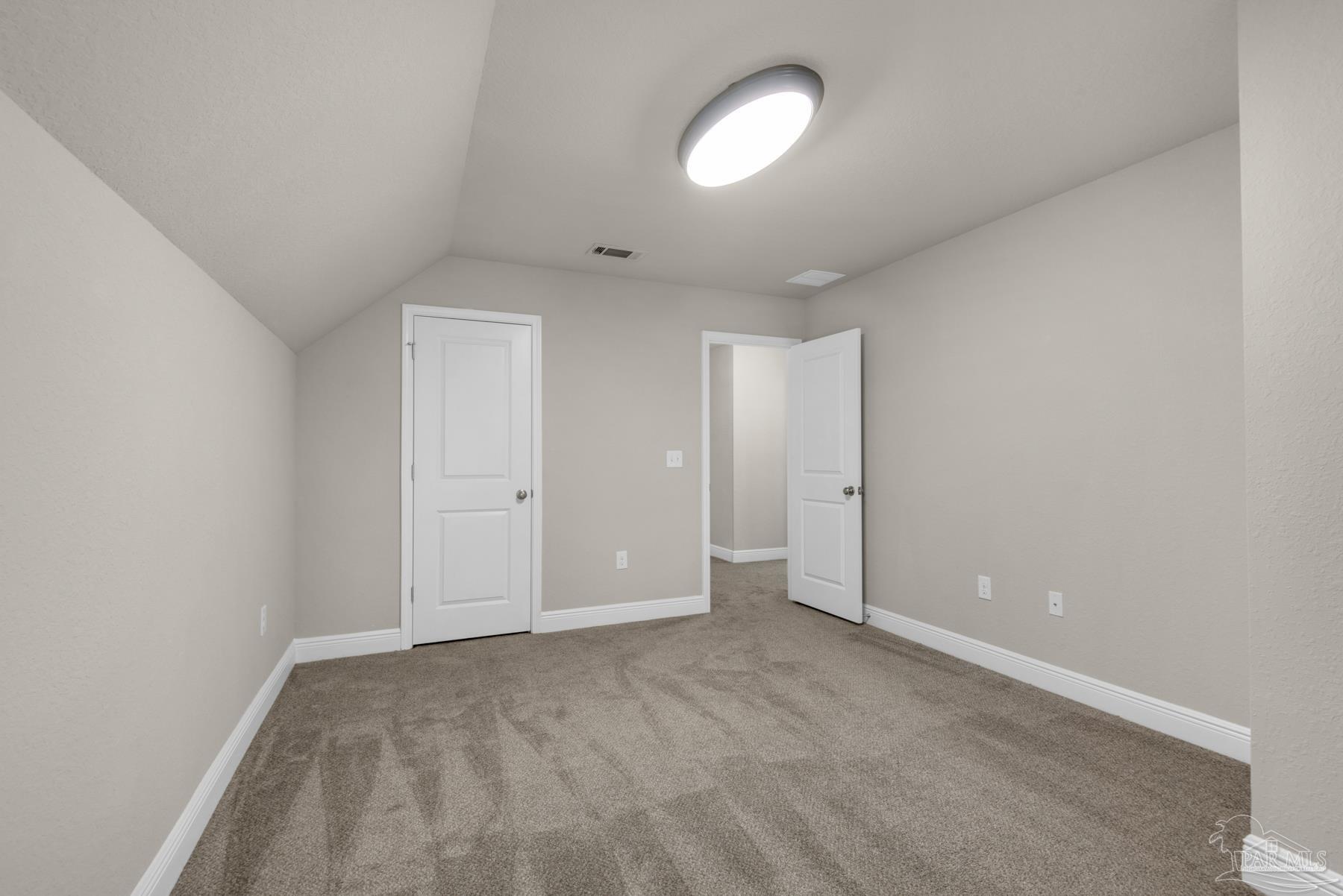 5352 Parkside Dr