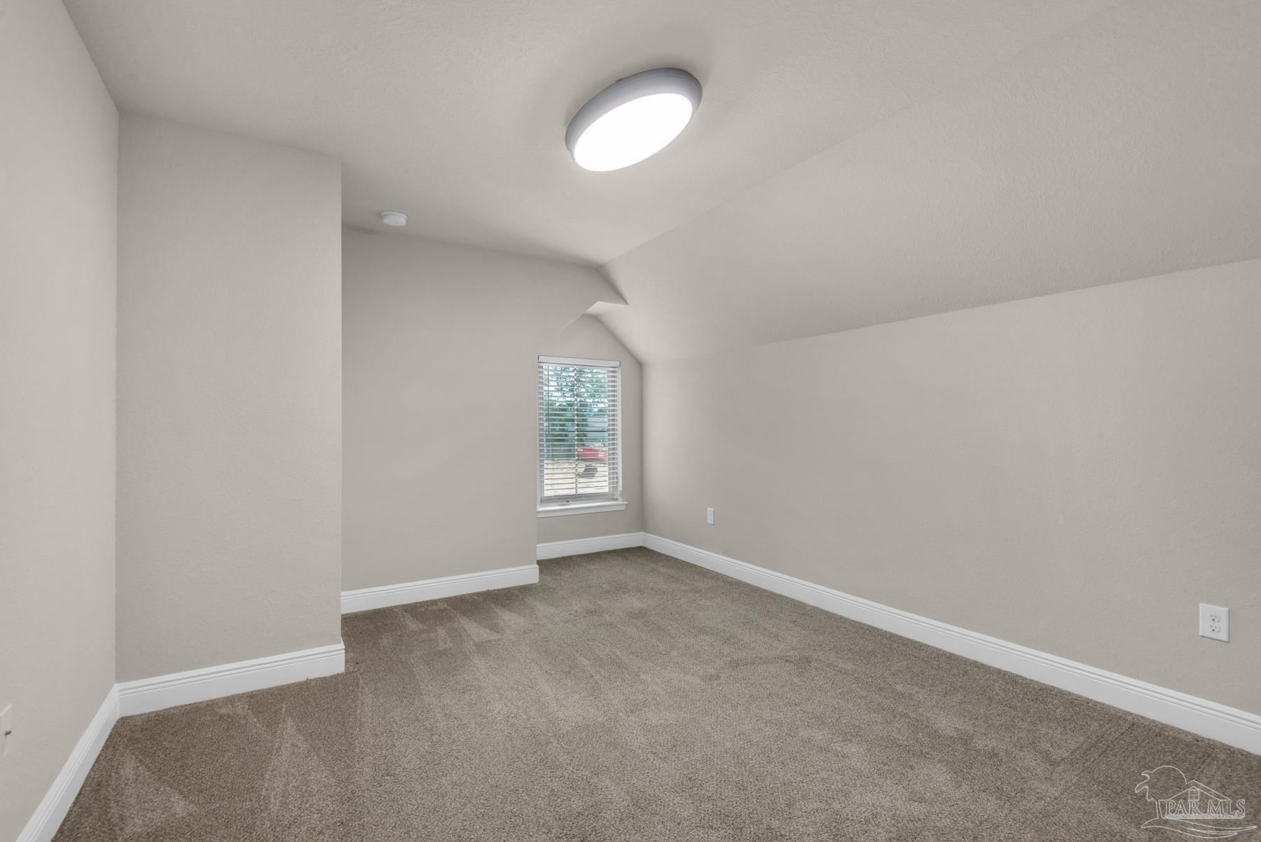 5352 Parkside Dr