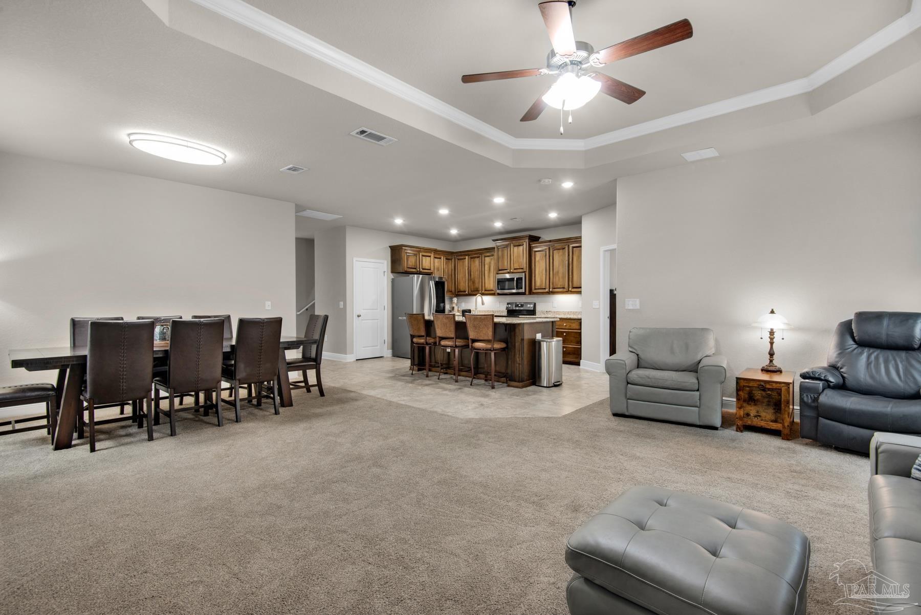 5352 Parkside Dr