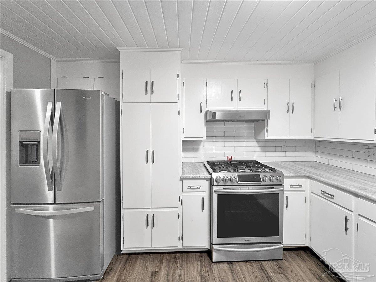3750 Martin St