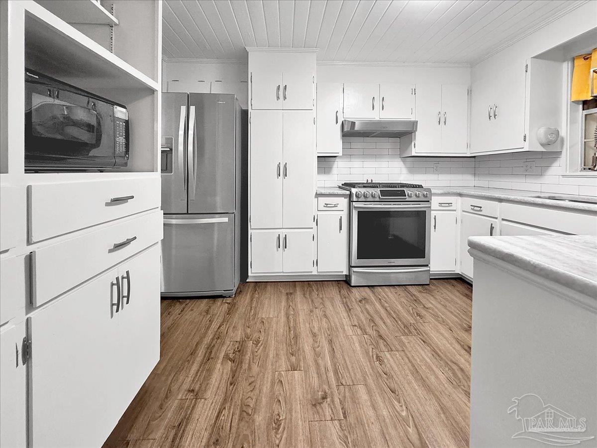 3750 Martin St