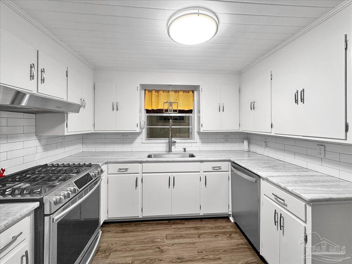 3750 Martin St