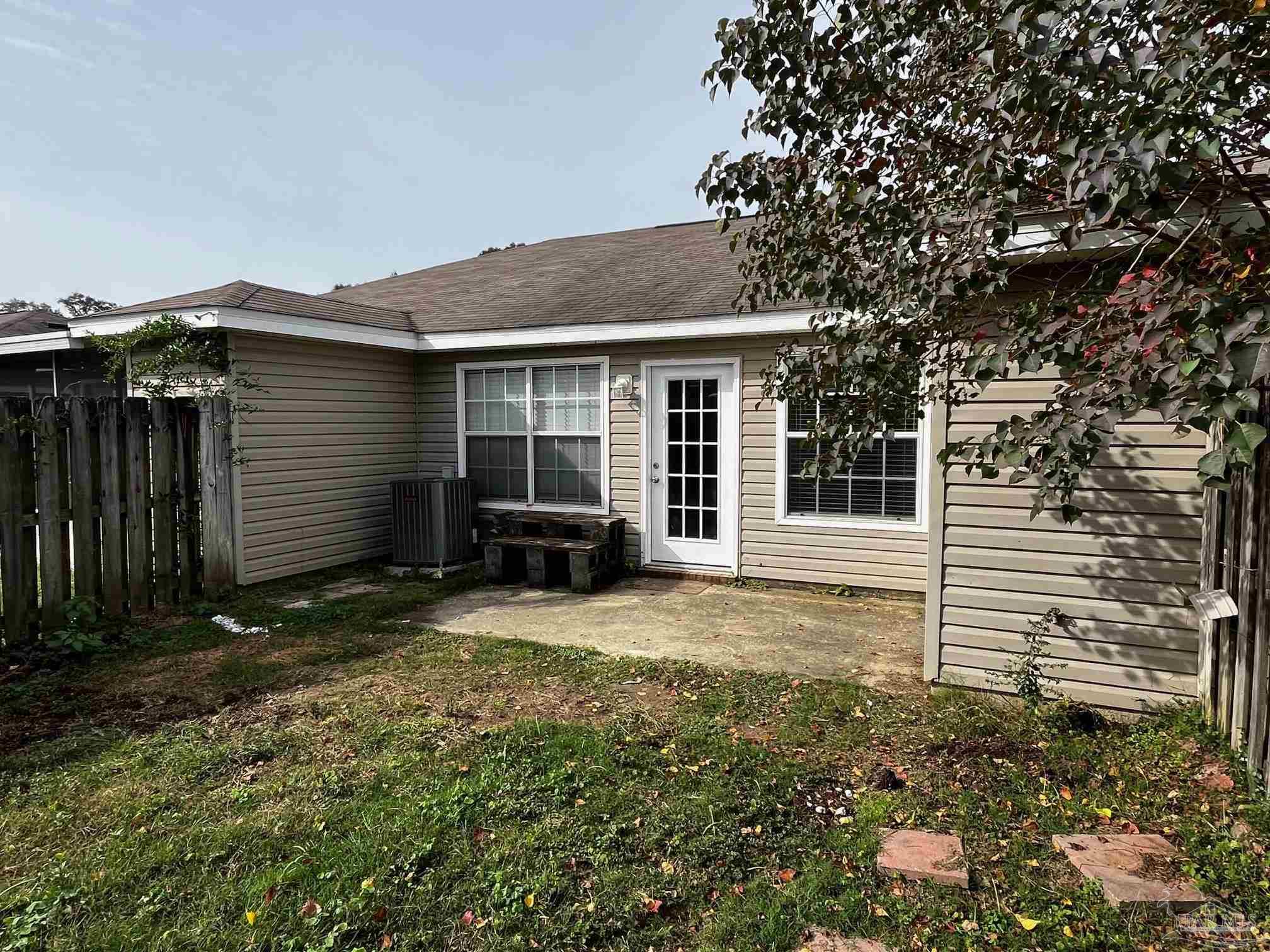 8146 Heirloom Dr