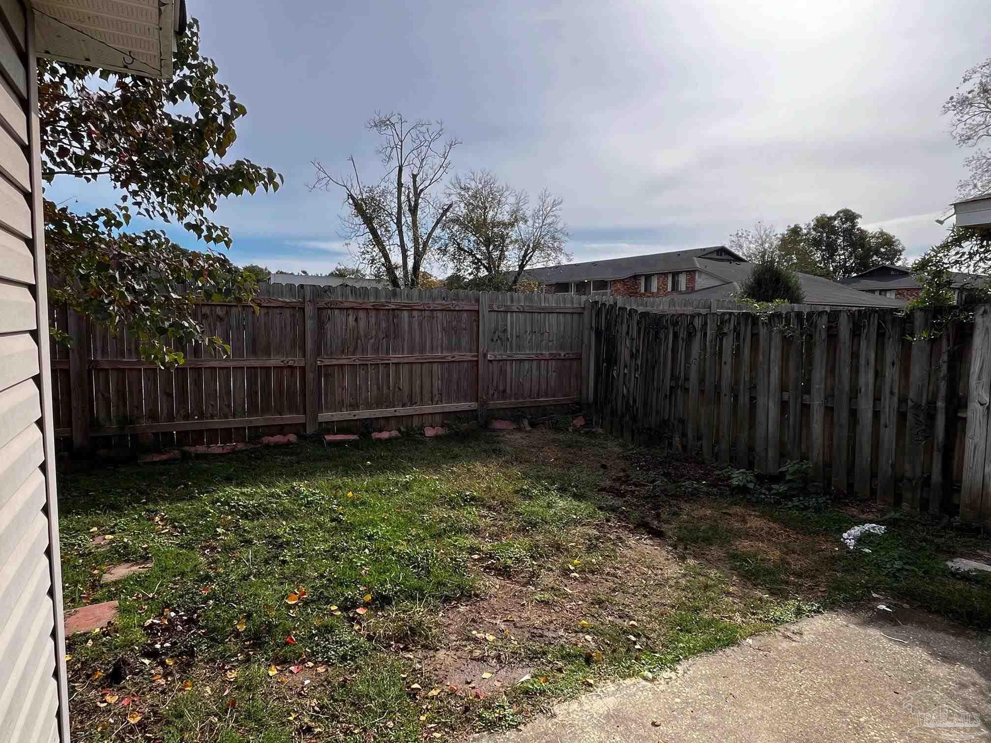 8146 Heirloom Dr