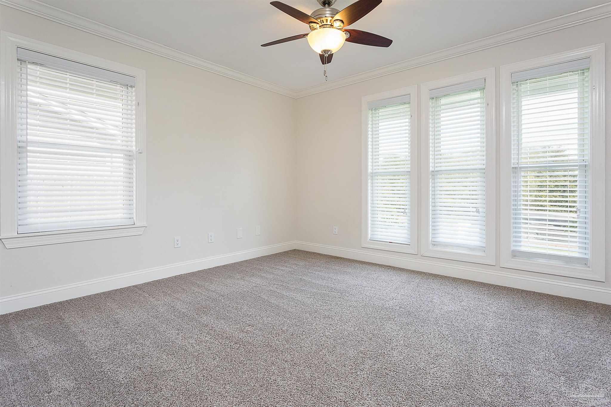 1251 Bayview Ln