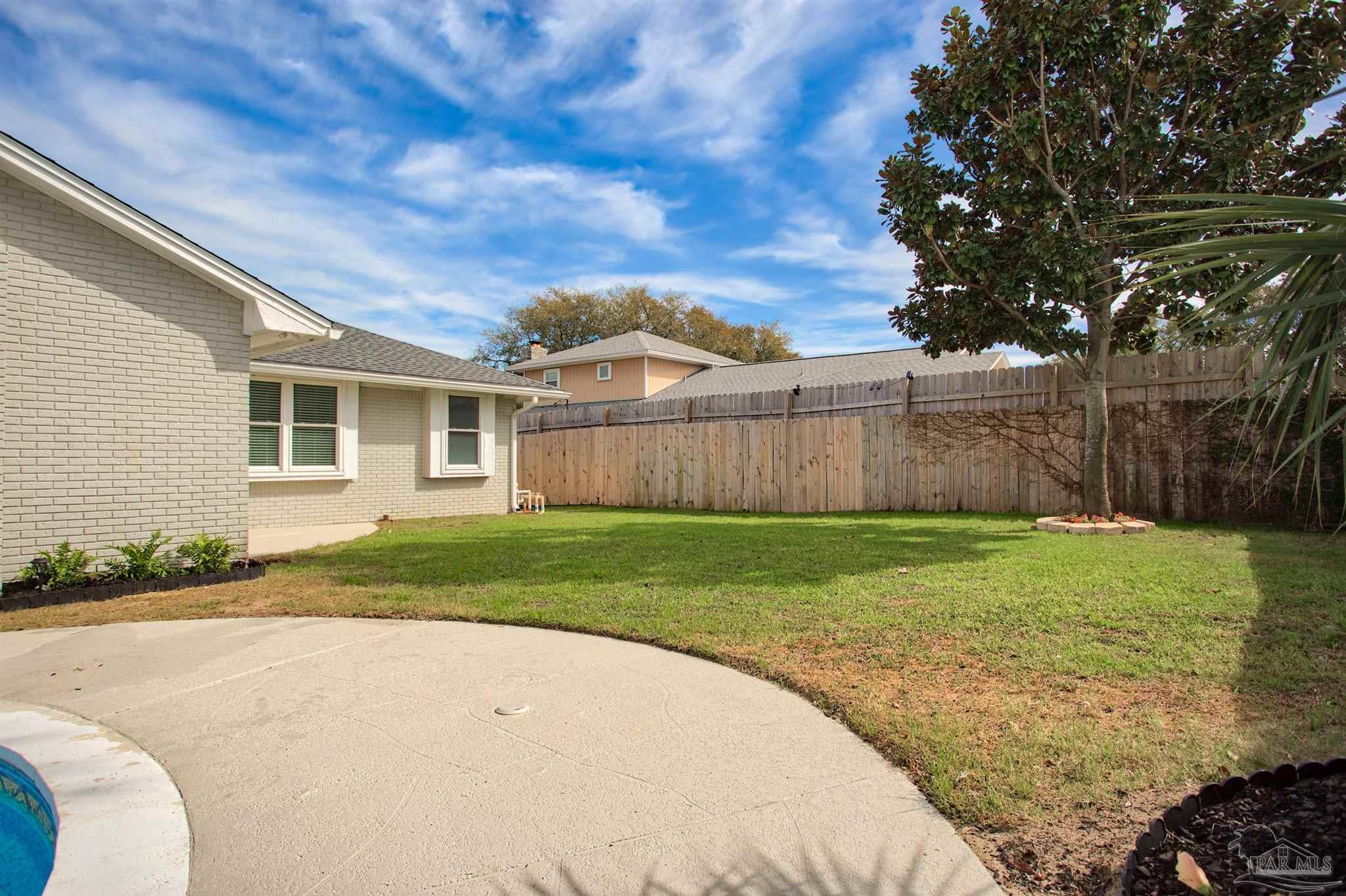 1251 Bayview Ln