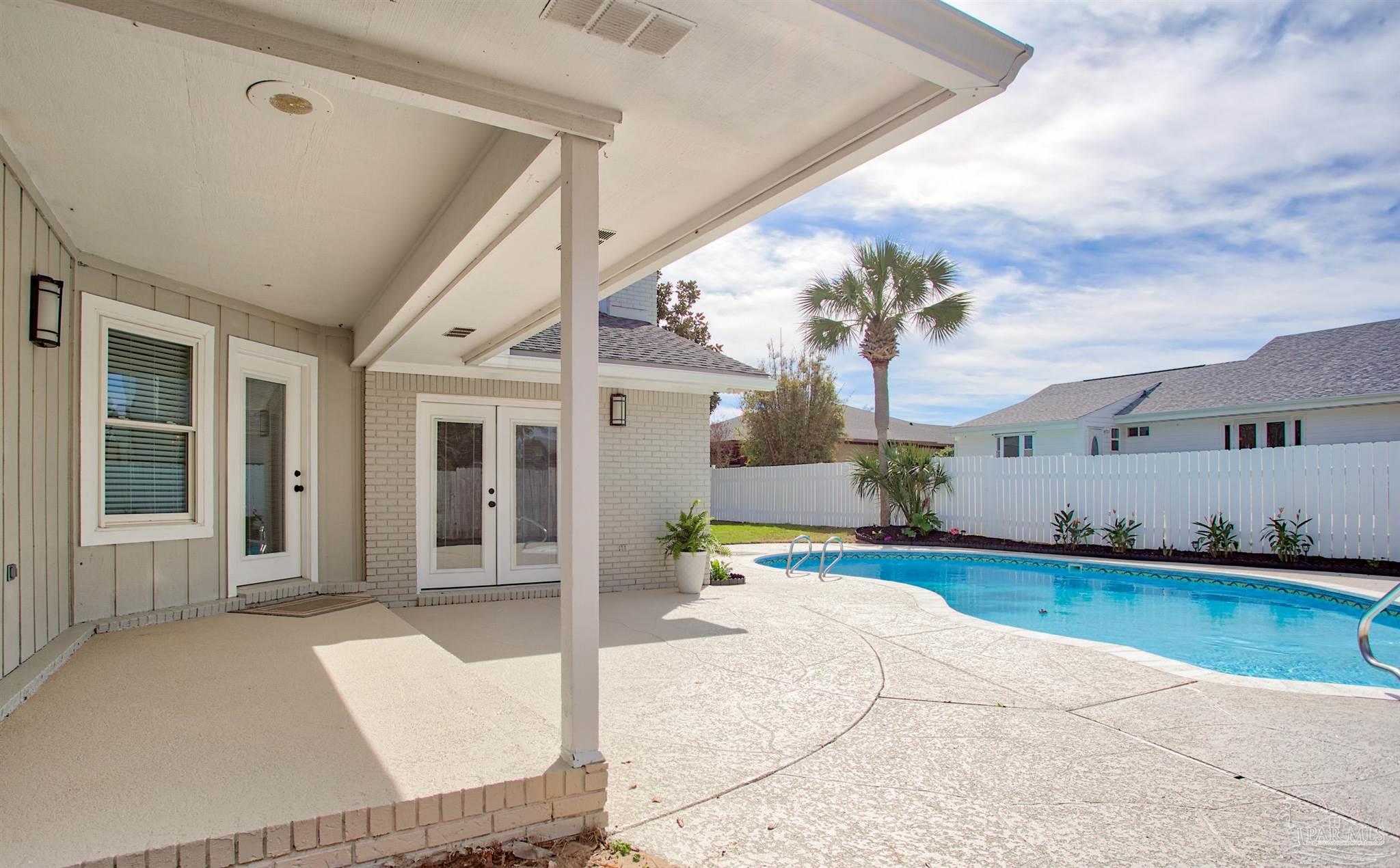1251 Bayview Ln