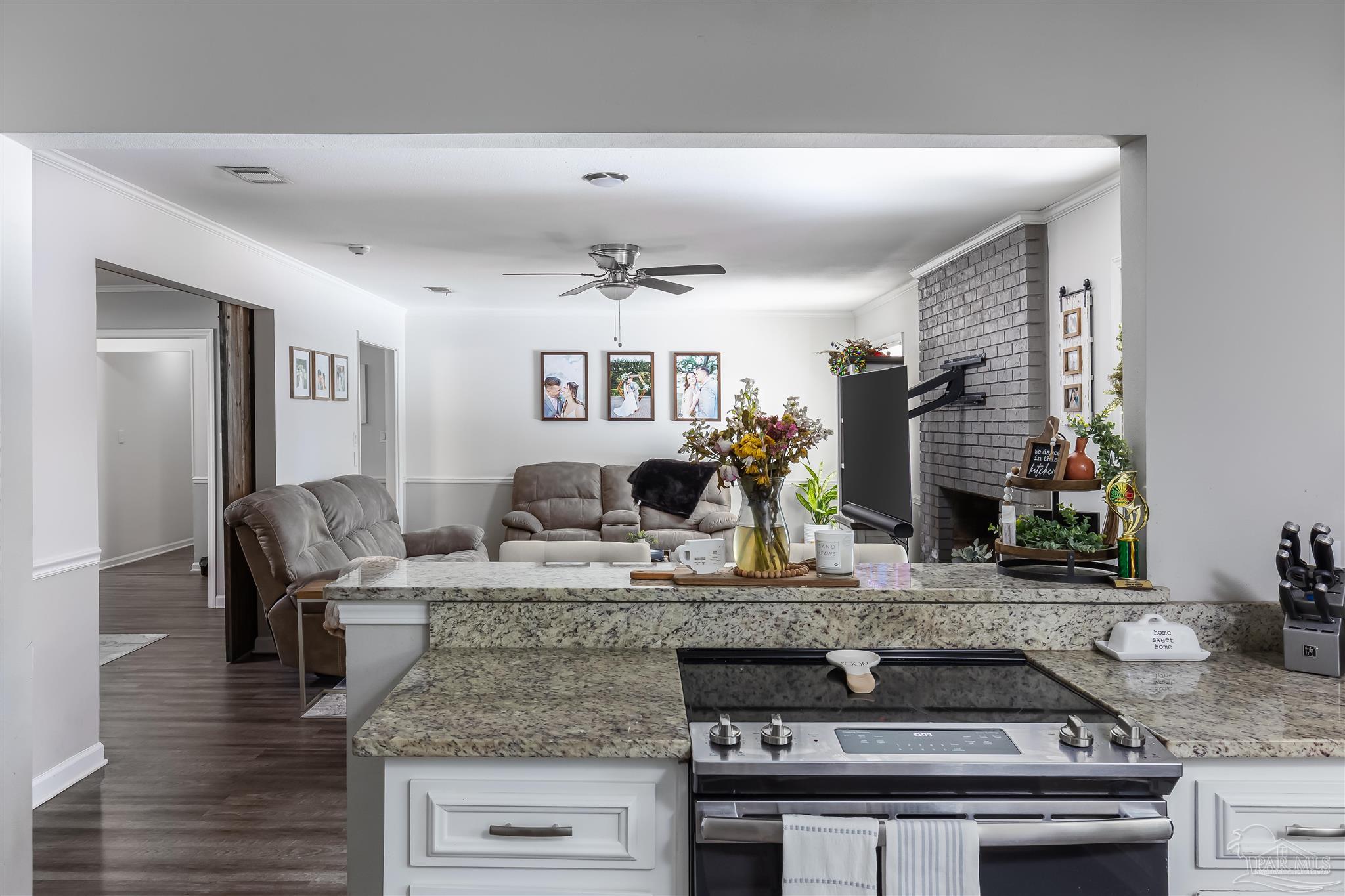1101 Tamara Dr