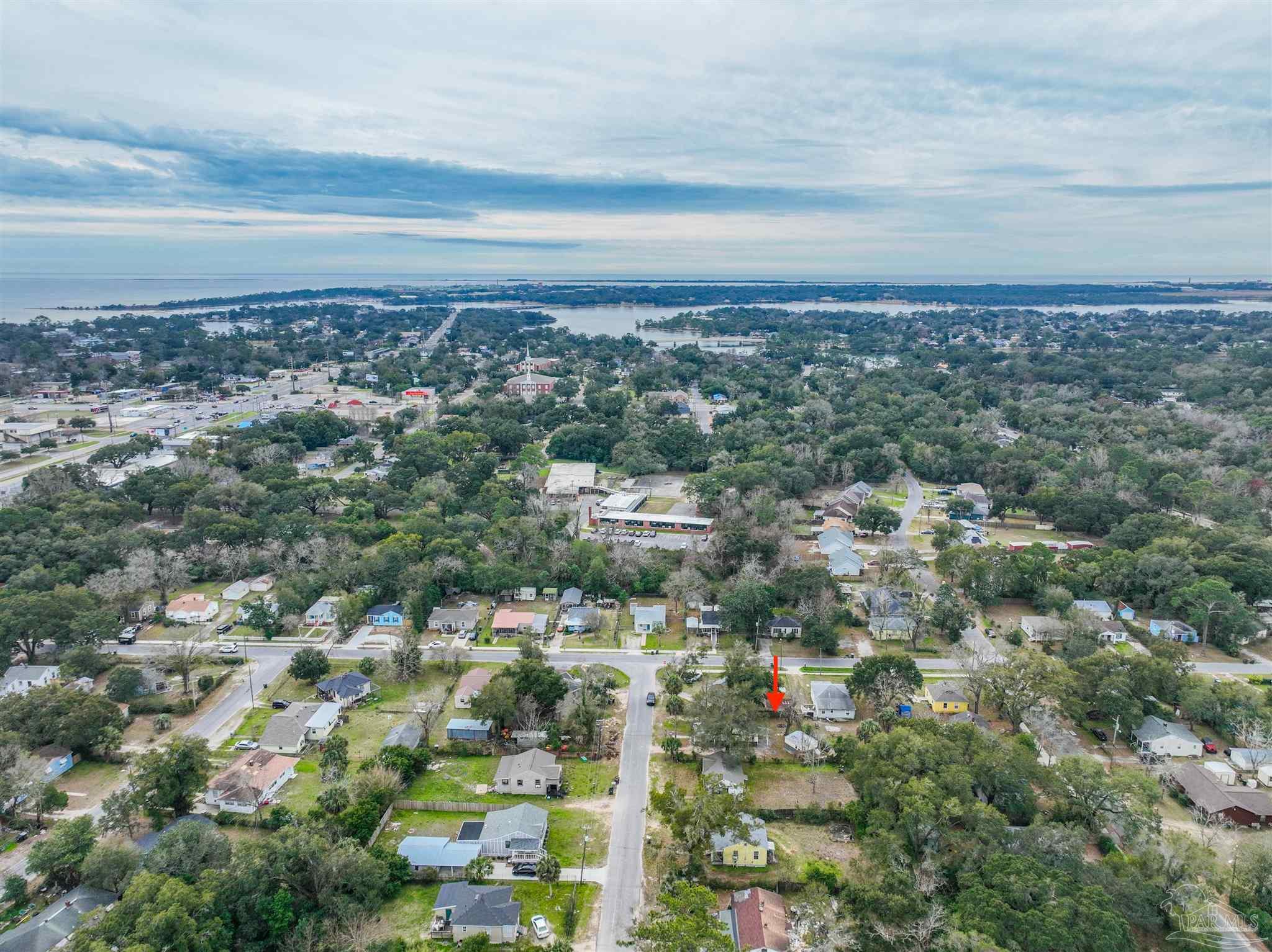 3 E Carver Dr