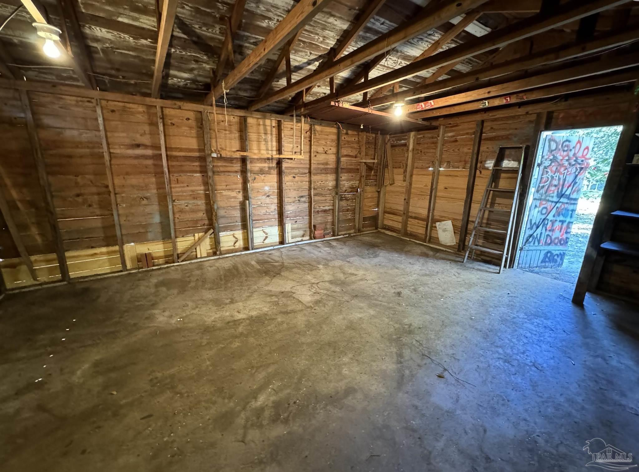 3109 E Gonzales St