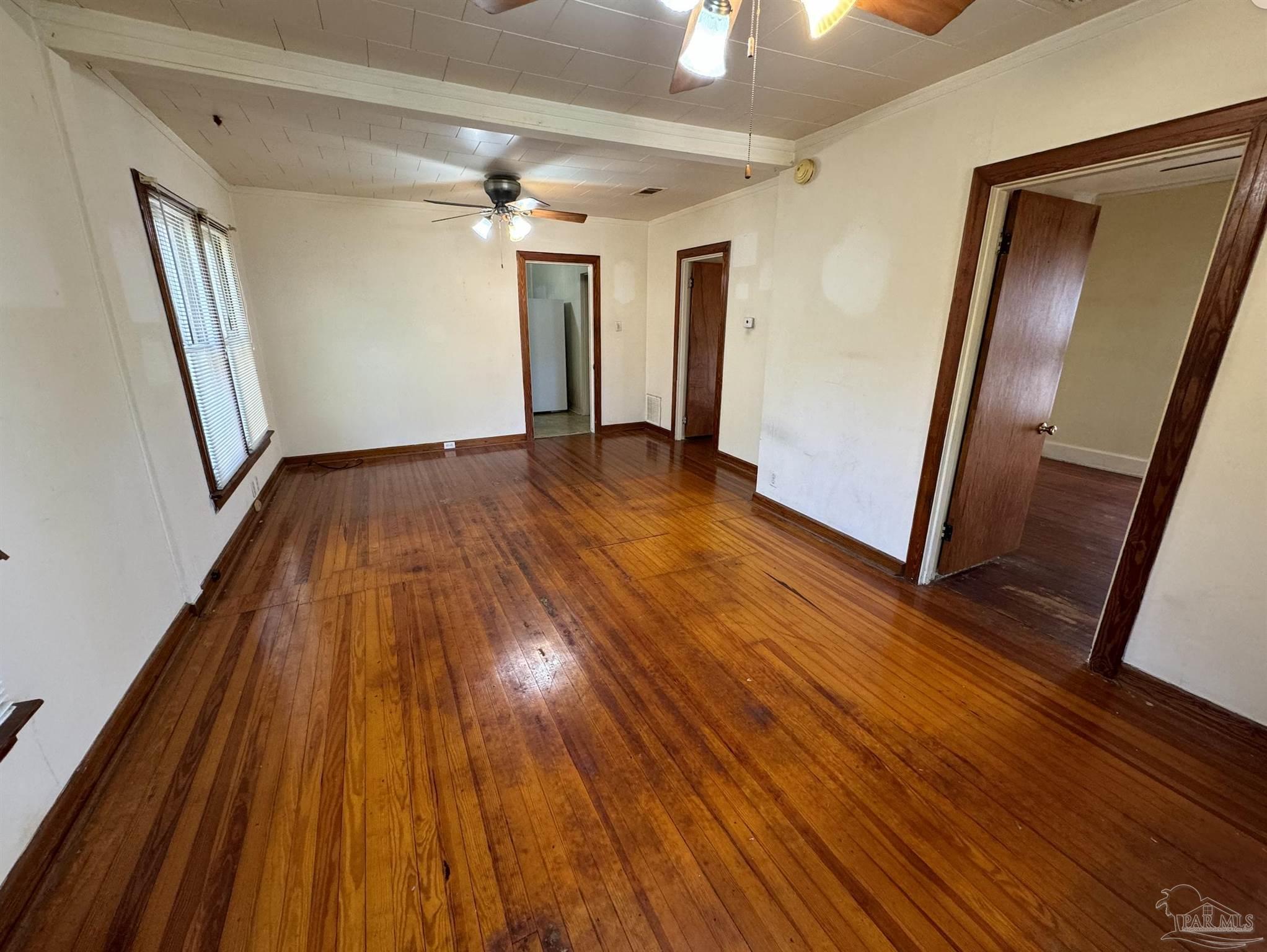 3109 E Gonzales St
