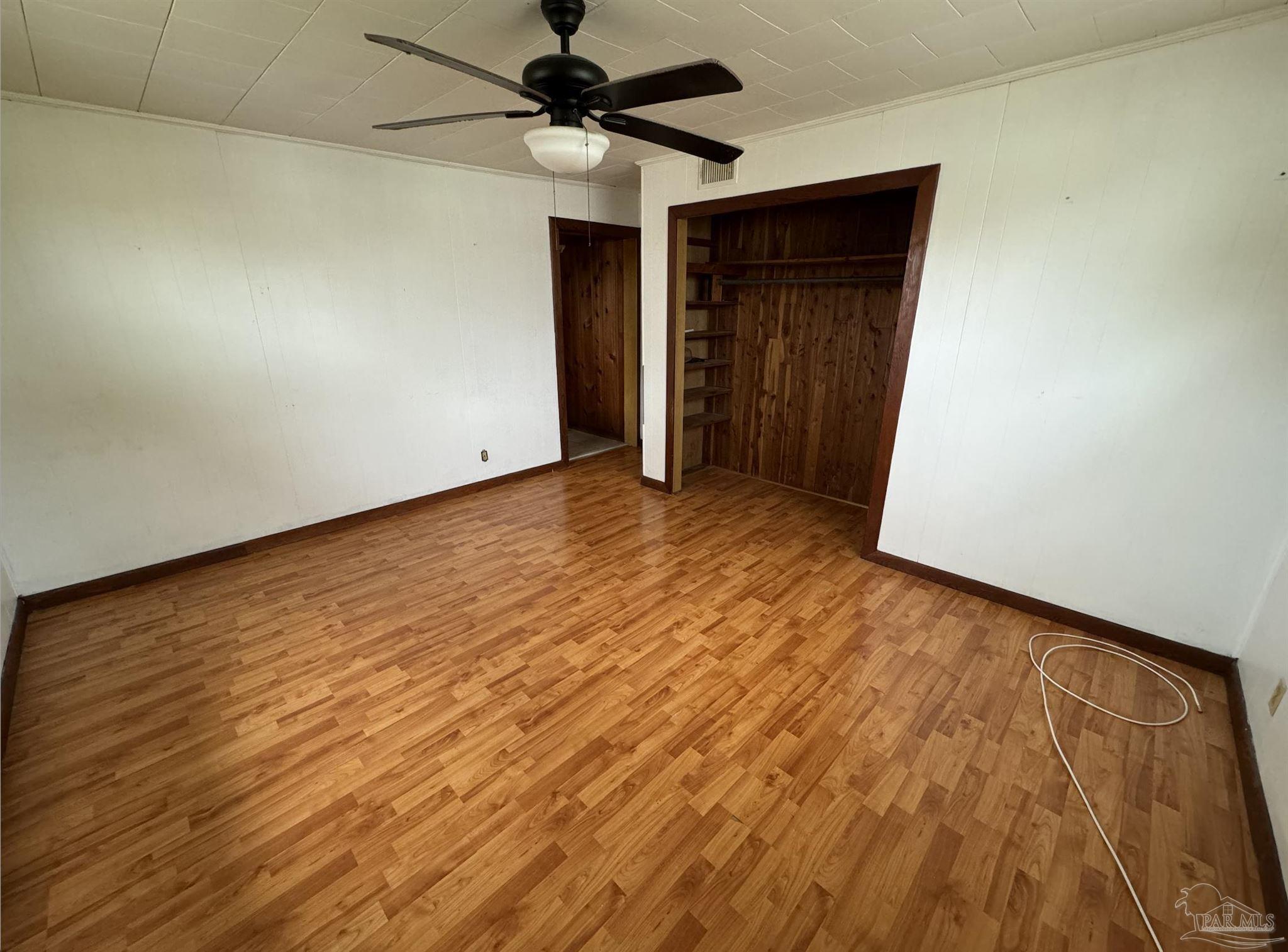 6 Cousineau Rd