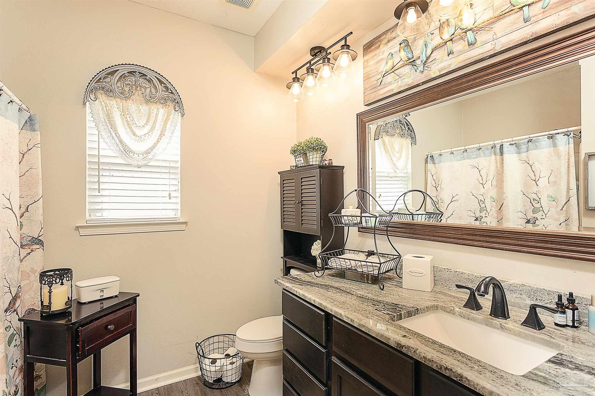 4069 Longwood Cir