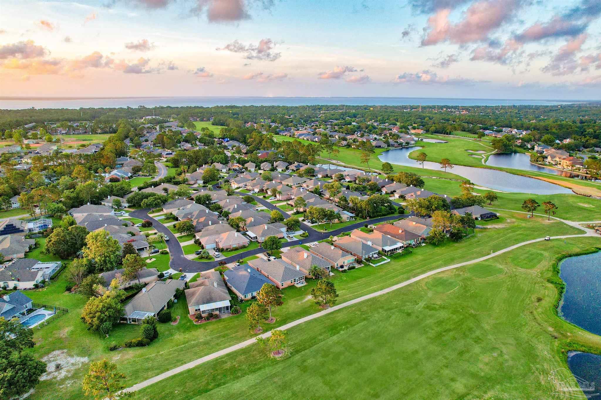 4069 Longwood Cir