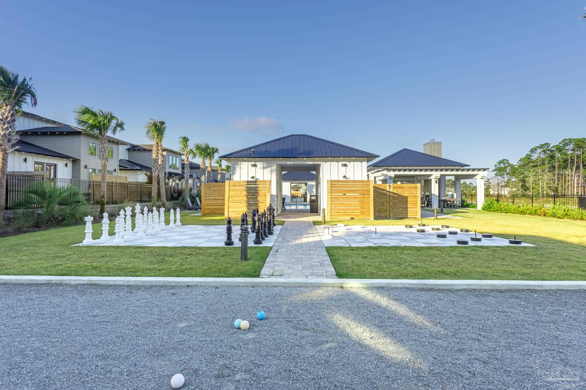 5626 Pelican Pl