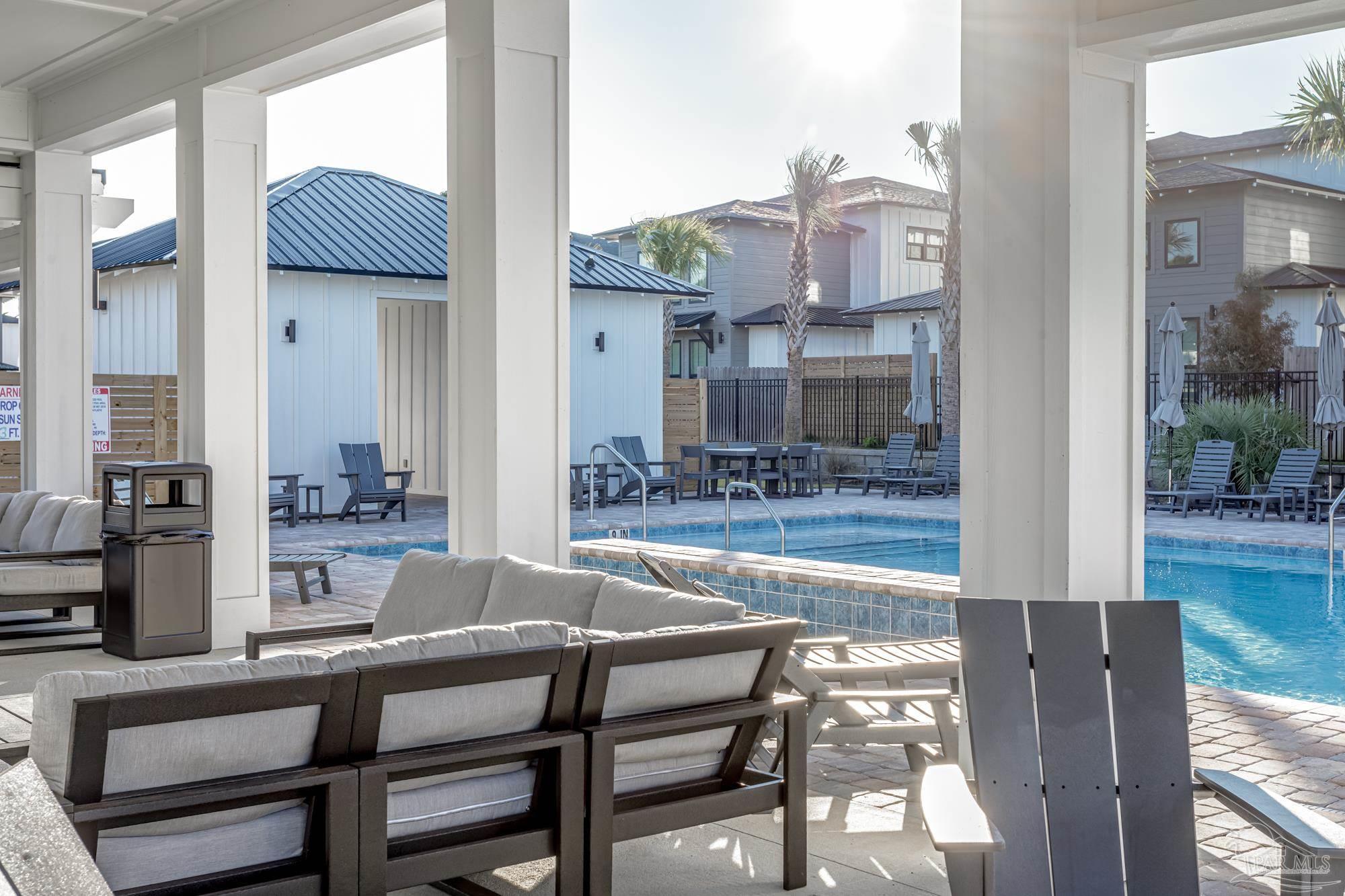 5626 Pelican Pl